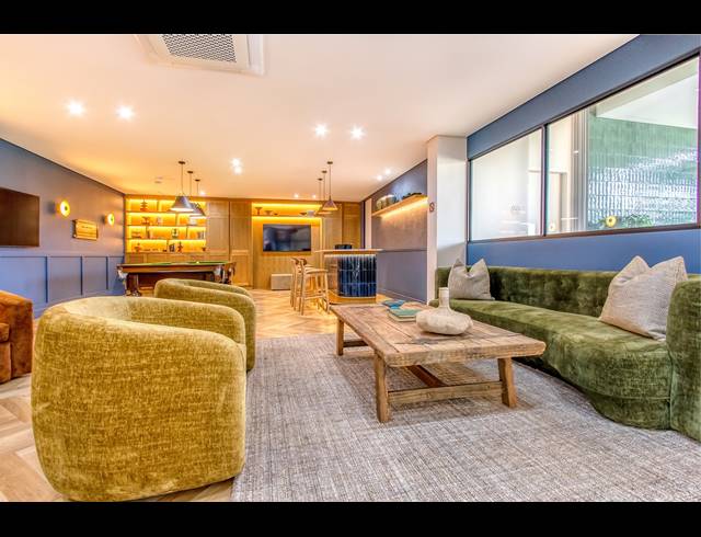 2 BEDROOM APARTMENT FOR SALE IN SANDOWN